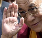 dalai-lama-right-hand-hello.jpg